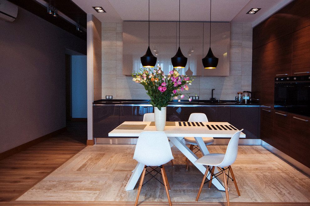 г. Волгоград, ул. Грушевская, 12