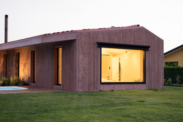 201_House with a pool contemporary