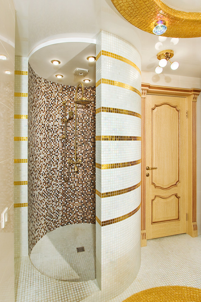 Design ideas for a traditional bathroom in Yekaterinburg.