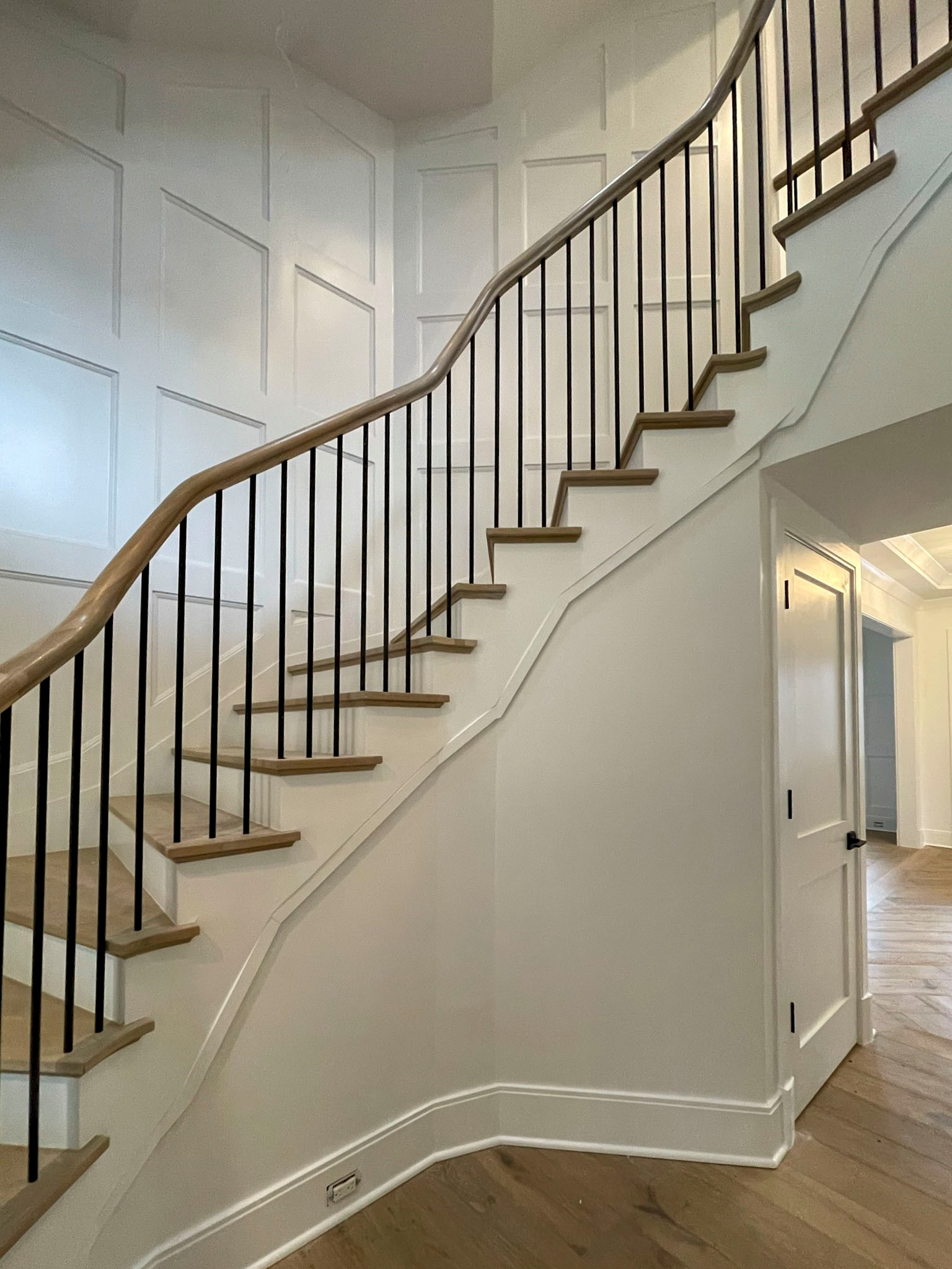 100_Hexagonal Floating-Staircase, Bethesda MD 20817
