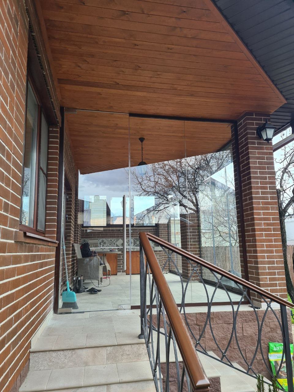 Безрамное остекление