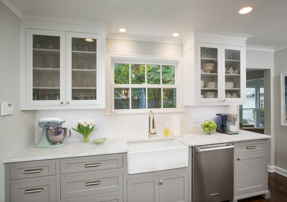 Inspiration for a transitional kitchen remodel in Columbus