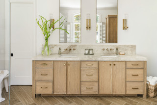 10 Beautiful Bathroom Vanities in Warm Wood (10 photos)