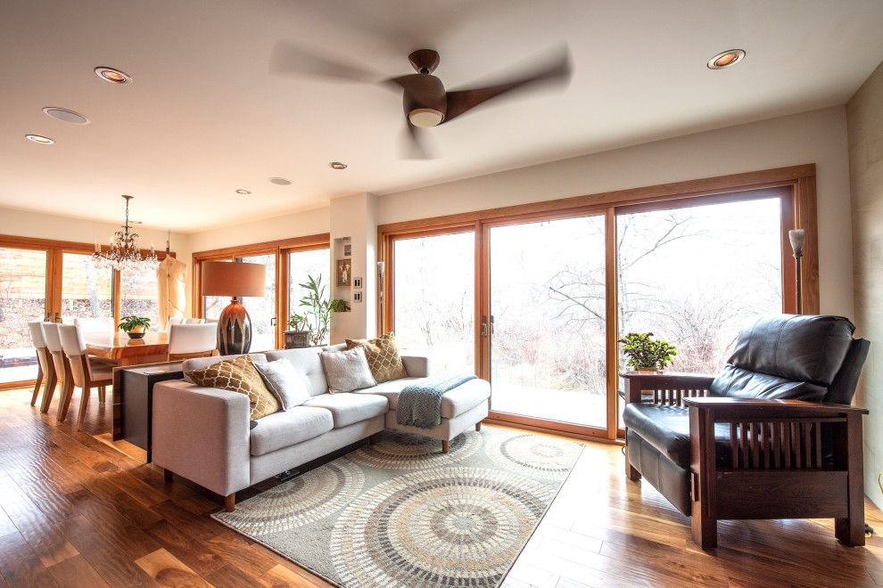 Living room - transitional living room idea