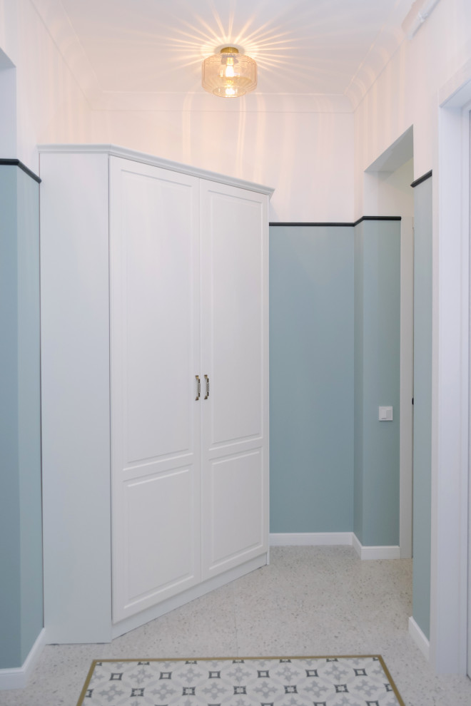 Реализация проекта в старом фонде СПб, квартира с камином.