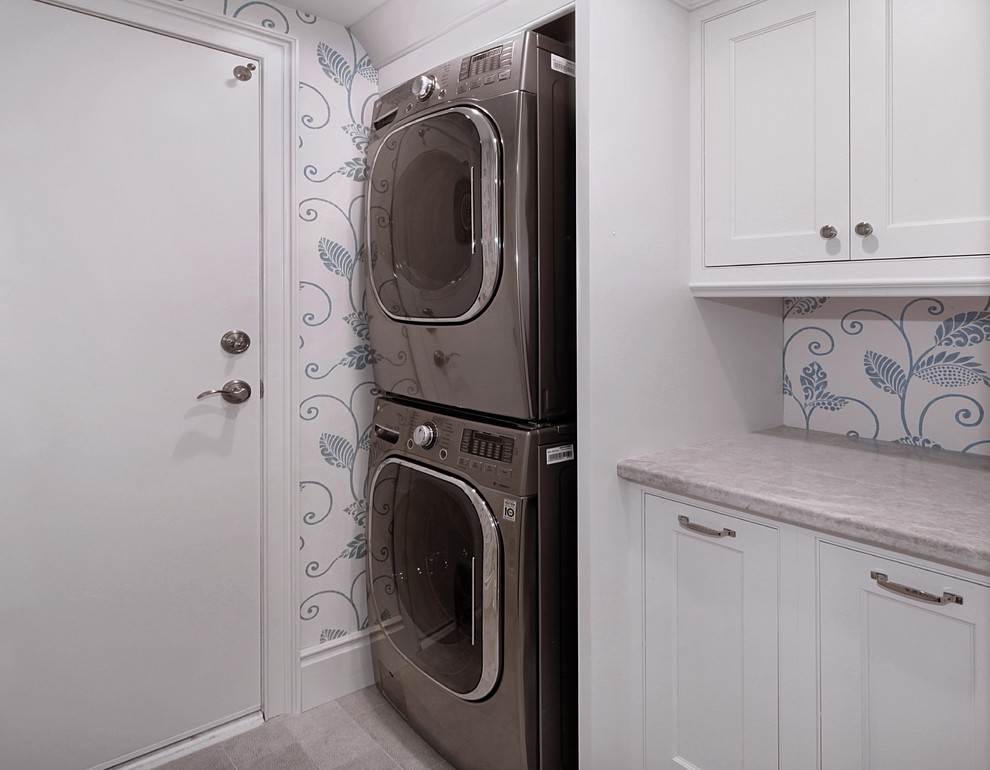 Photo of a transitional laundry room in Orange County.