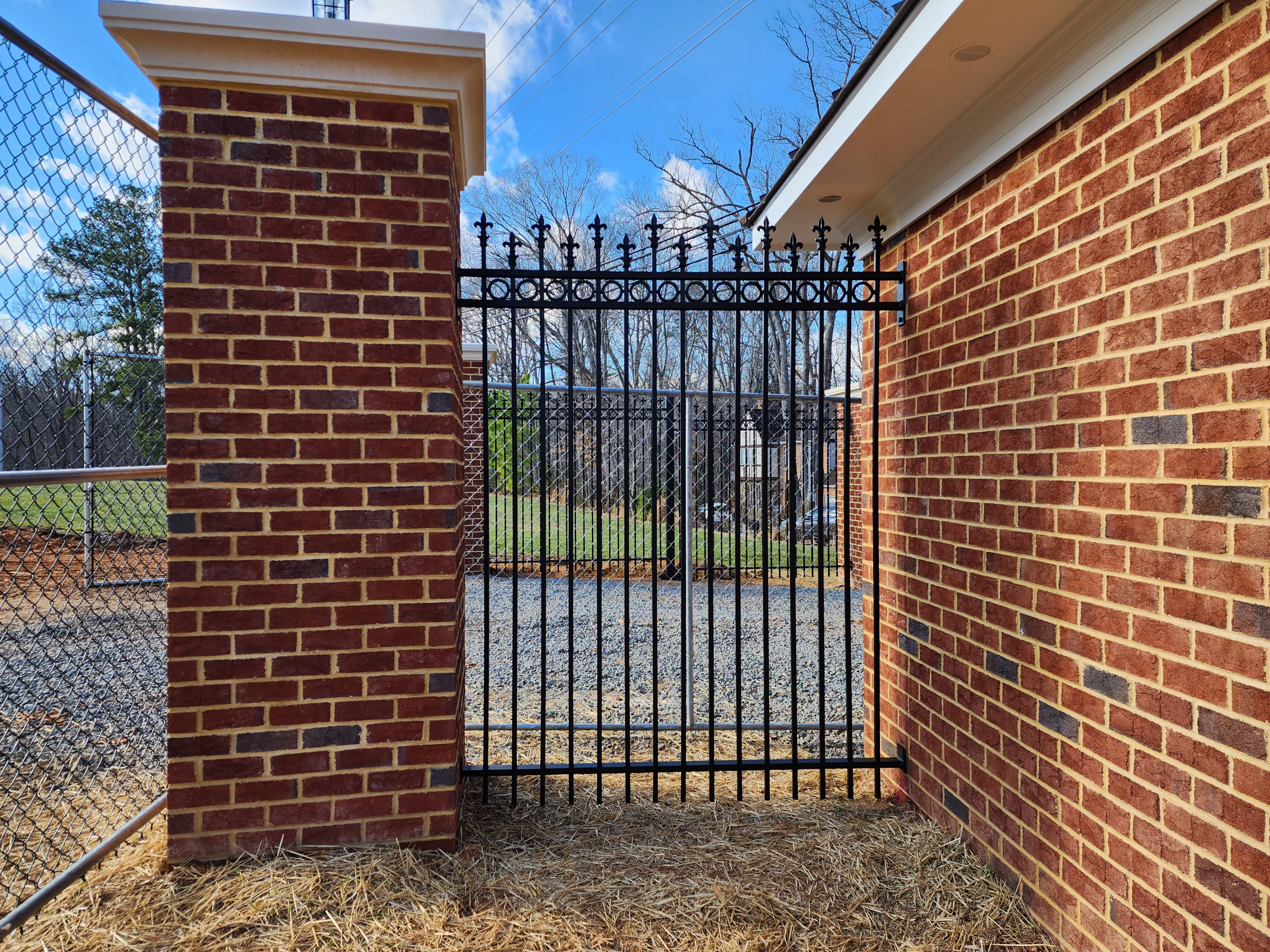 Deluxe Fence