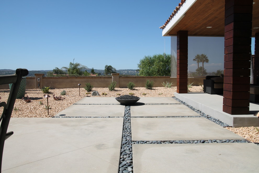 This is an example of a modern patio in Orange County.