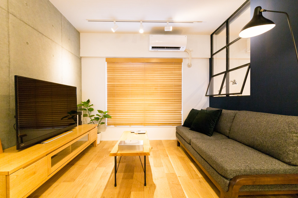 Inspiration for a living room in Tokyo.