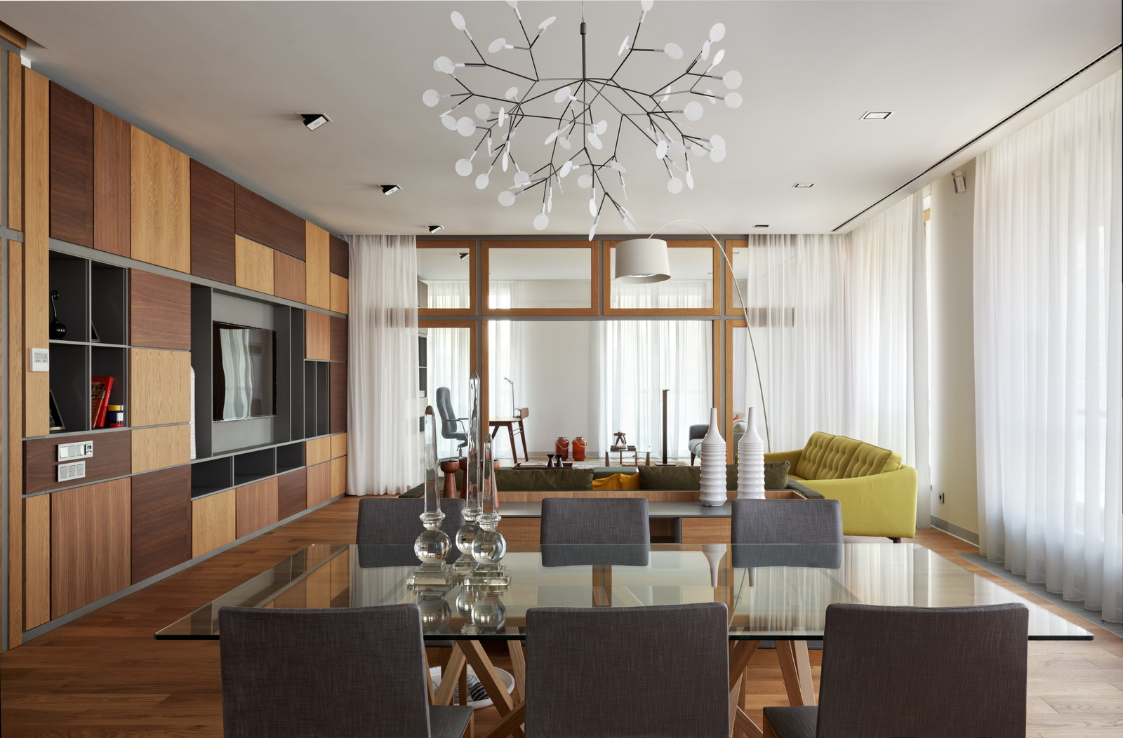 Квартира на Смоленском бульваре (Москва)