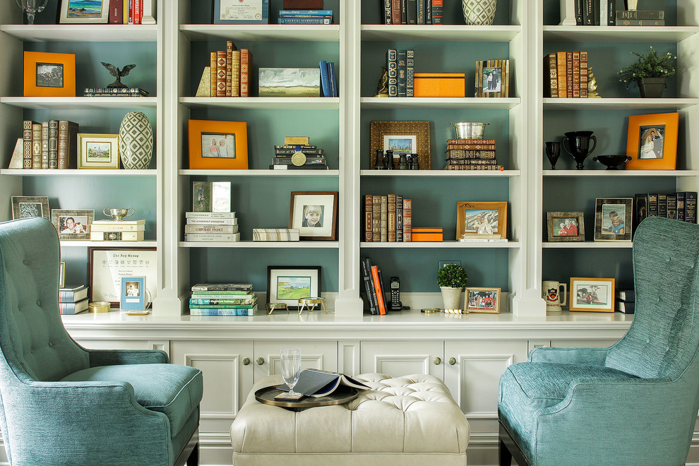 Inspiration for a transitional home office in New York.