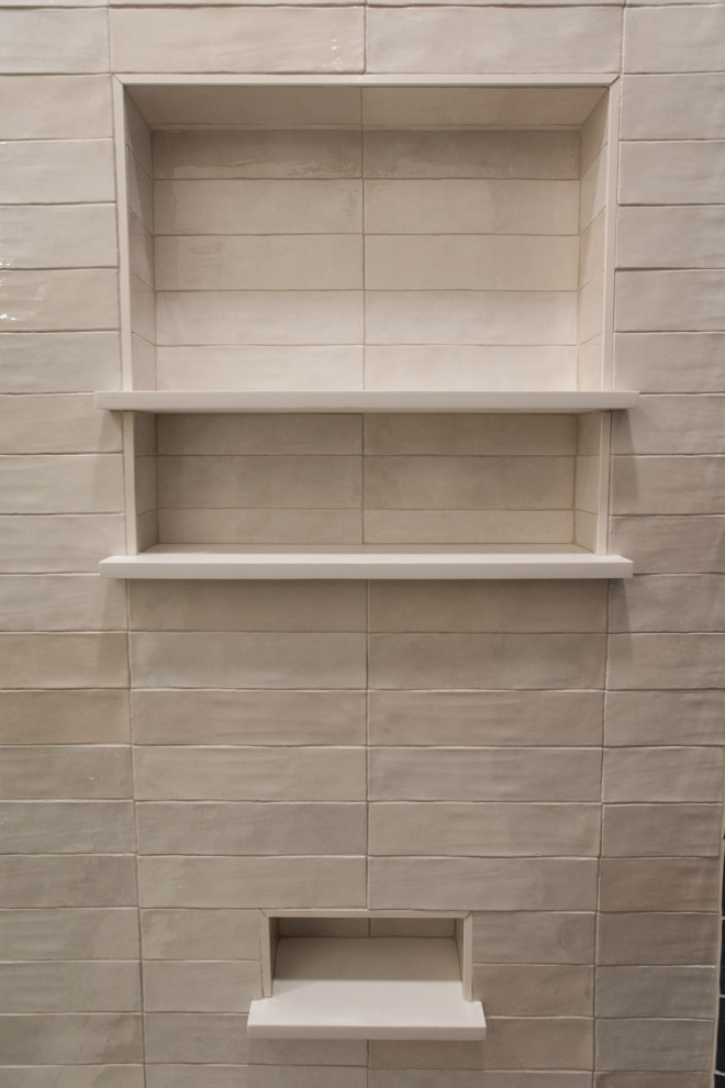 Black Alder | Guest Bath + Laundry