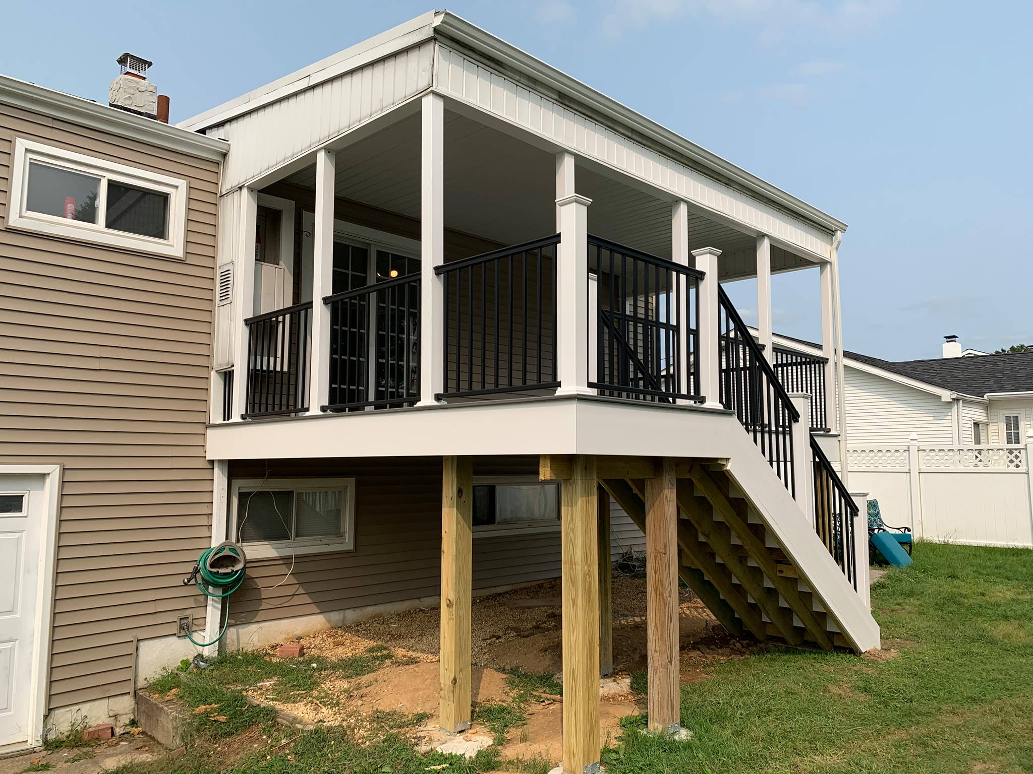 Resurfaced old deck with Trex transcends Island Mist Color
