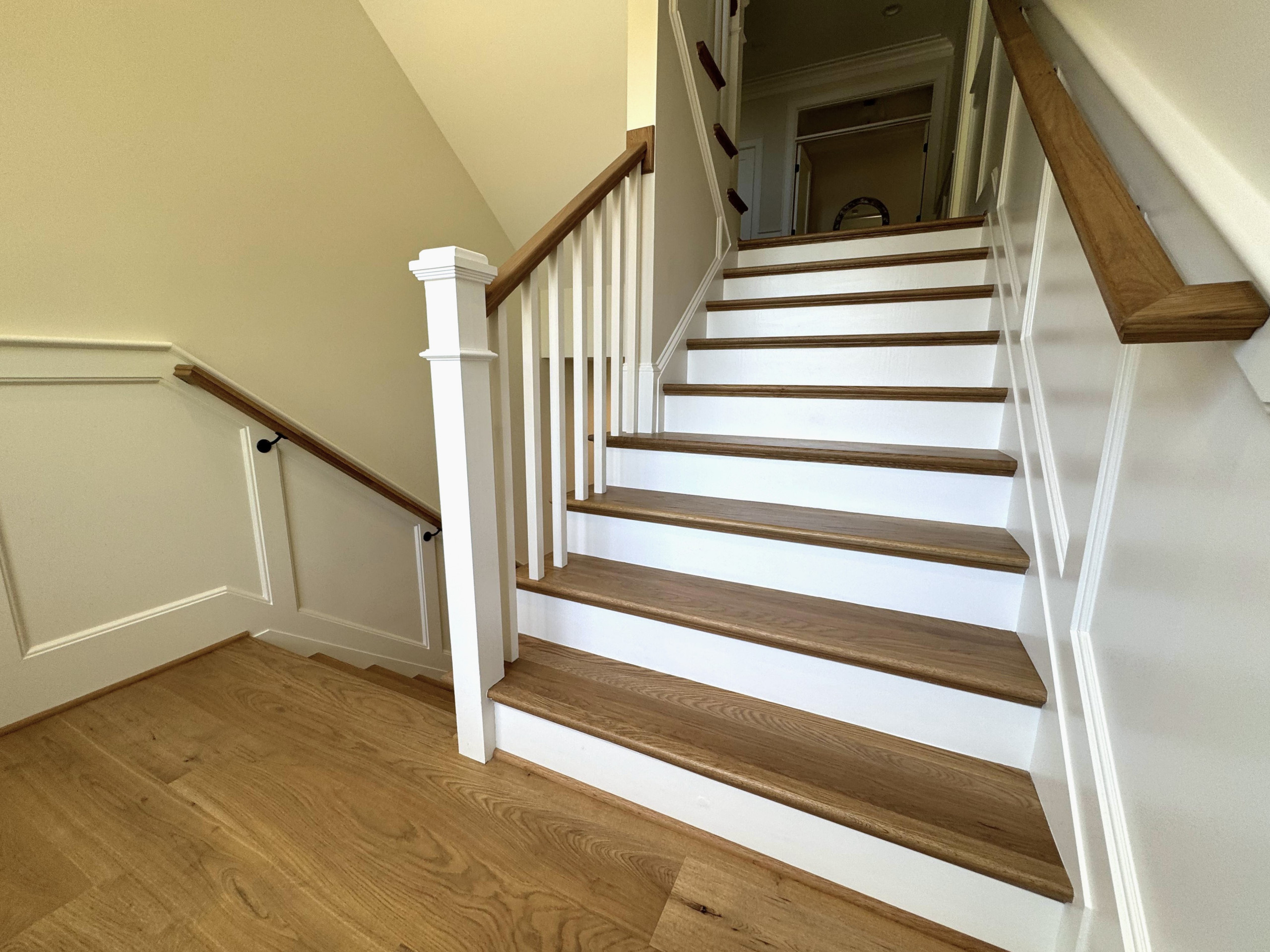 141_Timeless U Shaped Stair with Traditional Box Newels, Arlington, VA 22207