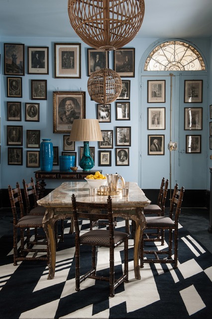 Monochrome eclectico-comedor