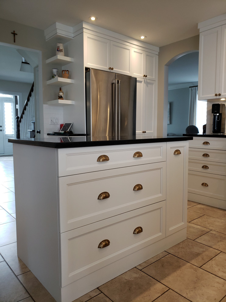 Inspiration for a transitional kitchen remodel in Montreal