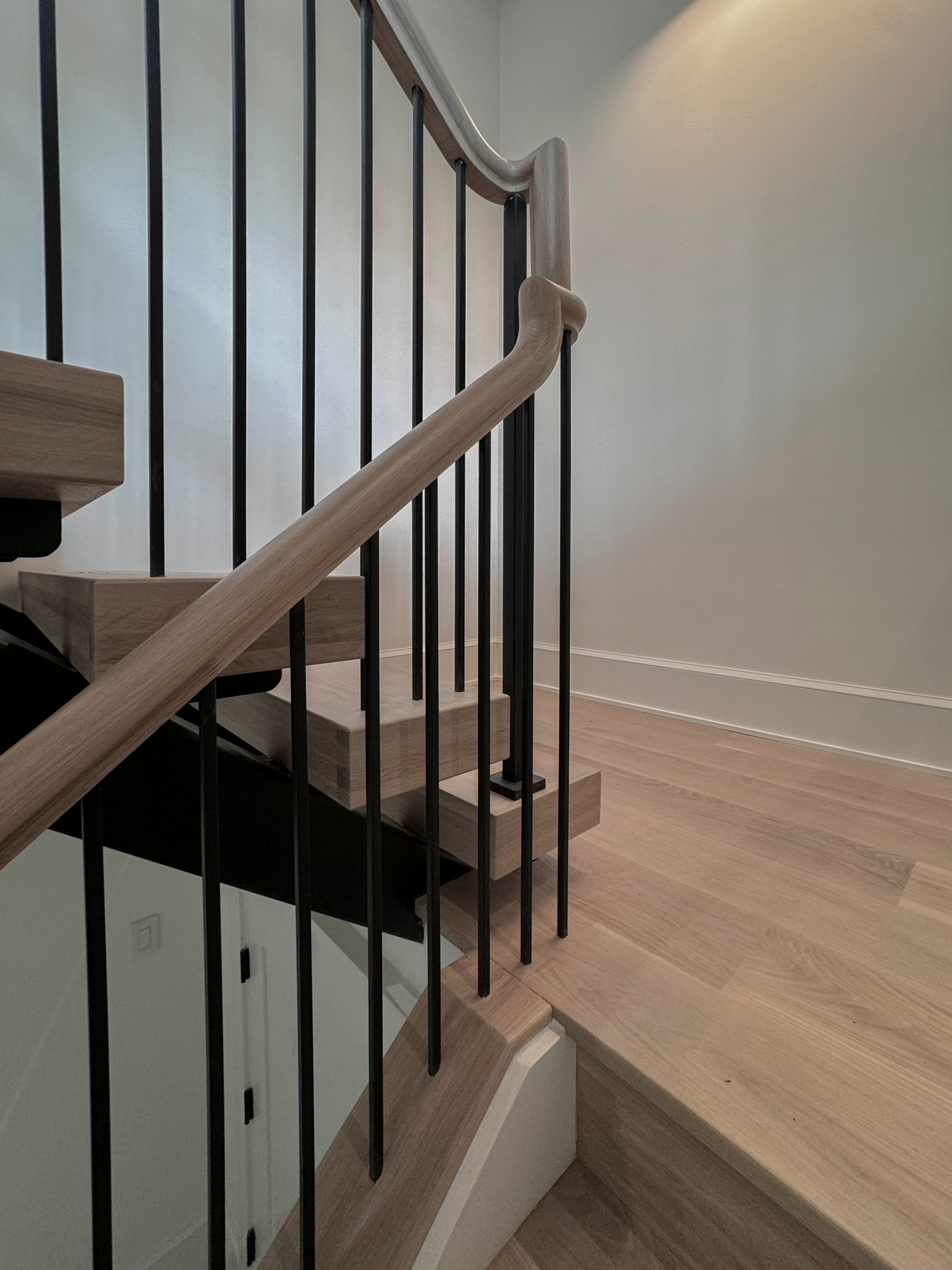 122_Modern Steel & Wood Floating Staircase, Arlington VA 22207