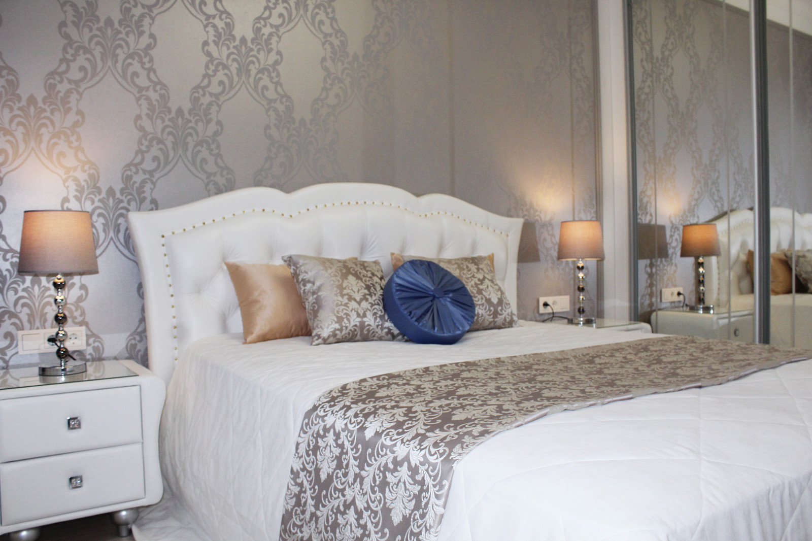 Квартира в классическом стиле с элементами ар-деко