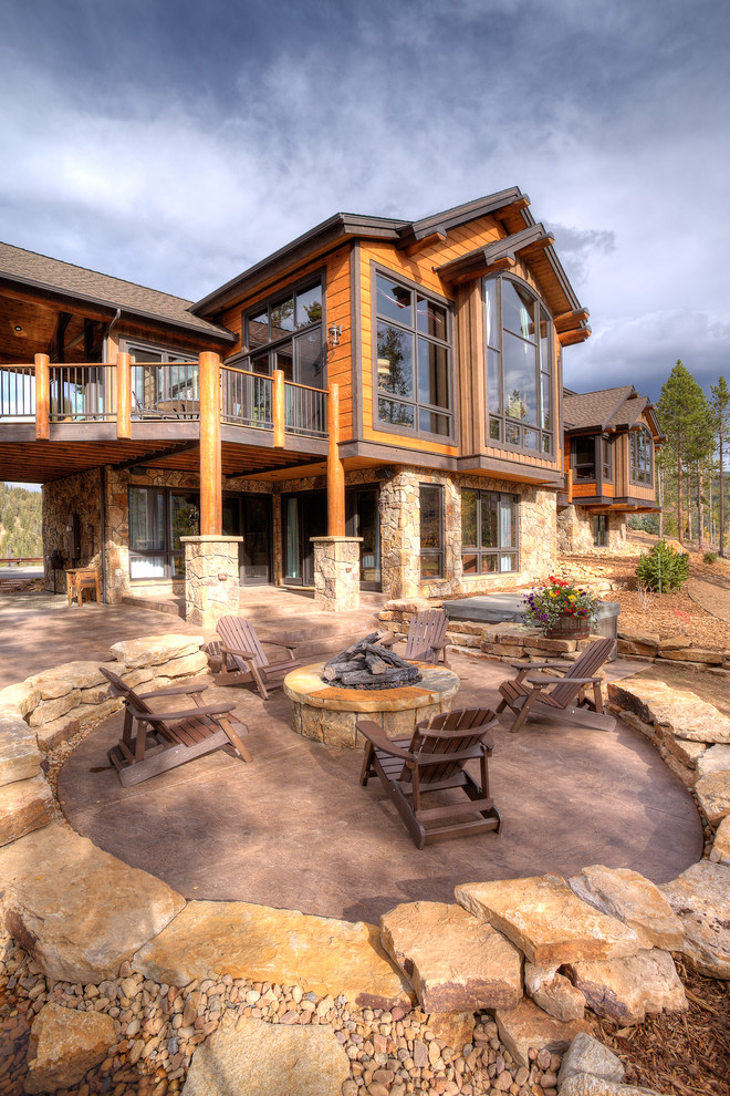 Inspiration for a country exterior in Denver.