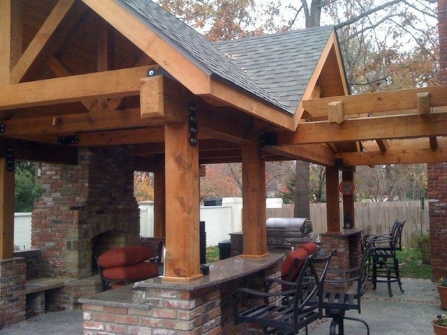 Traditional Style Open Gable Roofed Outdoor Kitchen