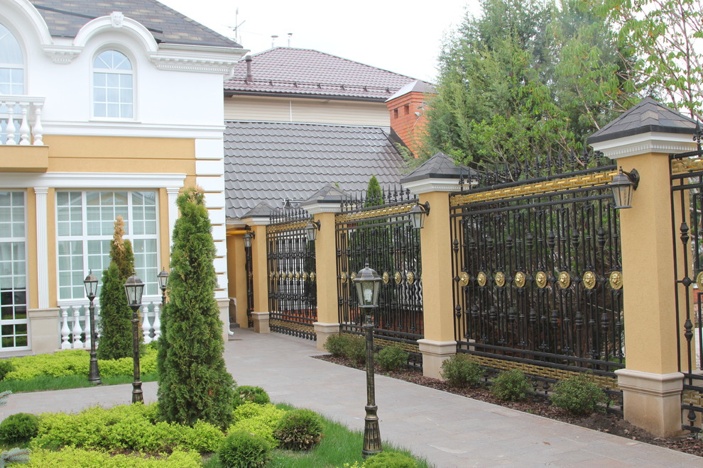 Дом в Ростошах