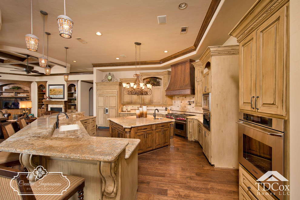 Inspiration for a rustic kitchen remodel in Houston