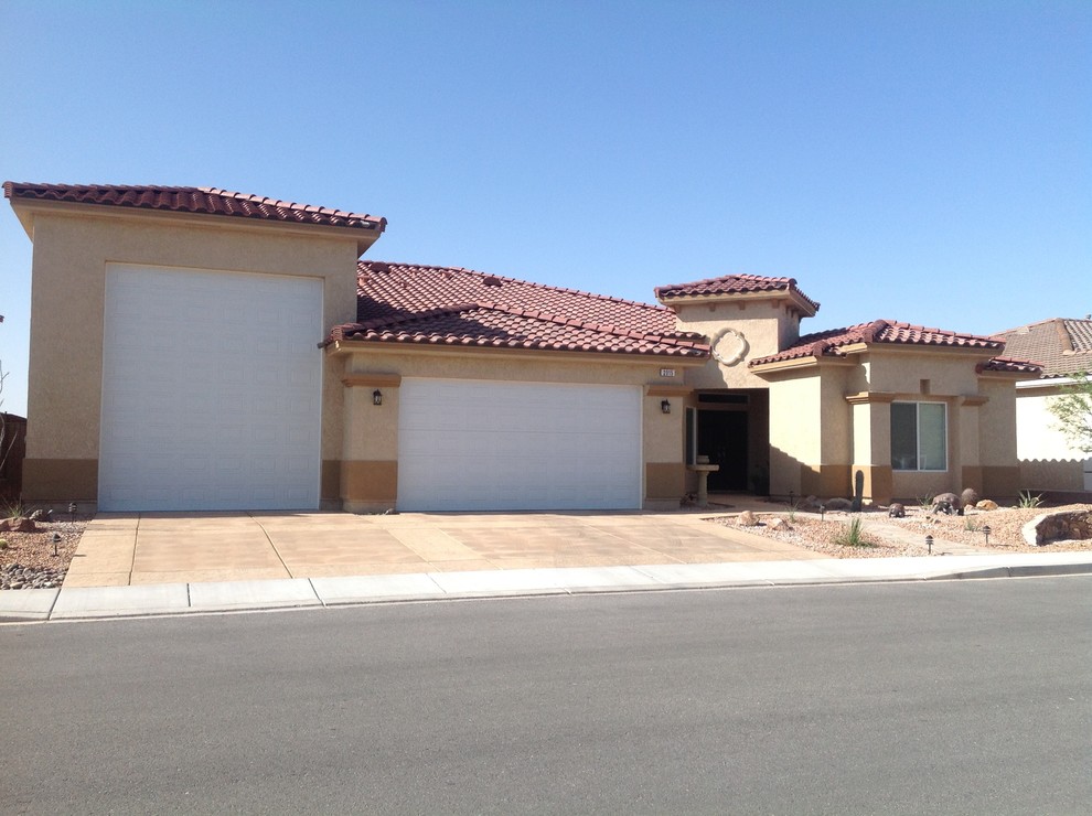 This is an example of a mediterranean shed and granny flat in Las Vegas.