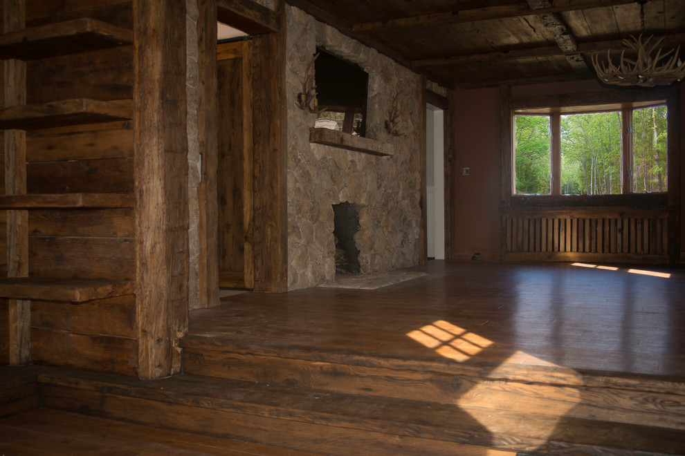 Interior remodeling with reclaimed lumber