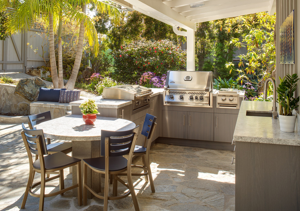Outdoor kitchen in style
