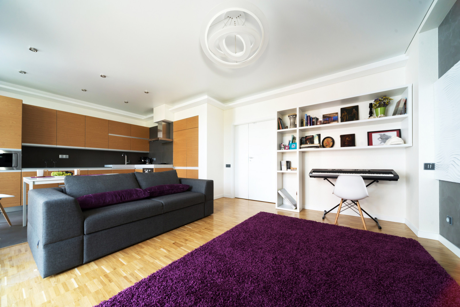 Трехкомнатная квартира на Нежинской улице 85 м.