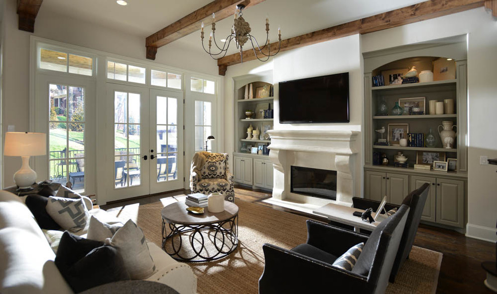 Inspiration for a traditional family room in Nashville.