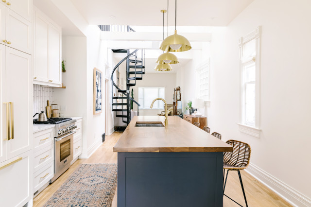 Transitional Kitchen nyklassisk-koekken