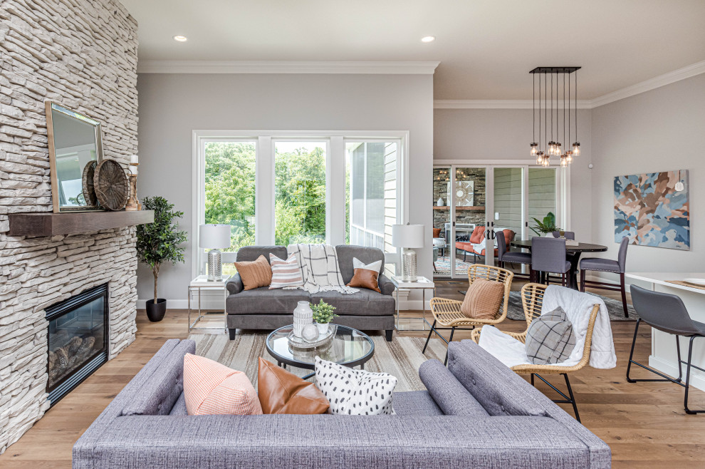 Home design - transitional home design idea