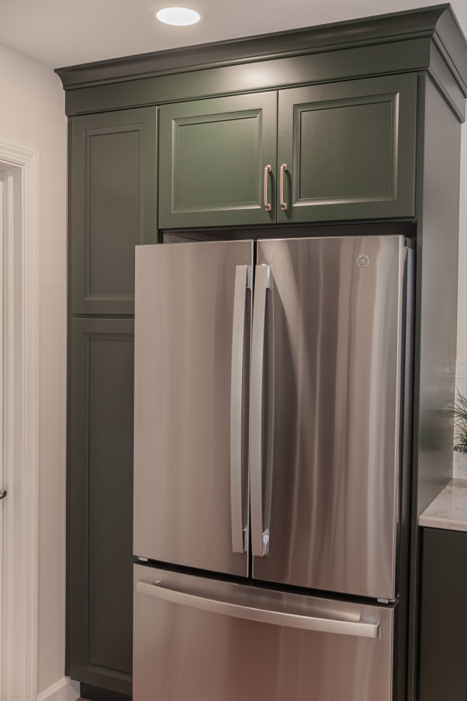 Kitchen - transitional kitchen idea
