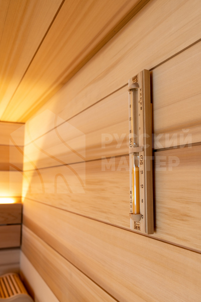 Сауна и бассейн из тигрового дерева и канадского кедра