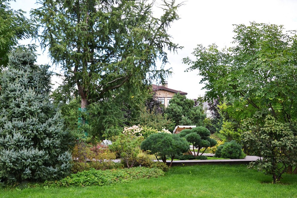 Ландшафтный сад с прудом в КП "Европа"