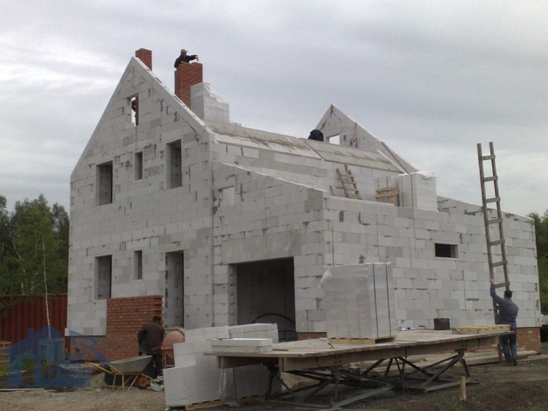 Дома и котеджи из кирпича и газоблока (газобетона) "под ключ"
