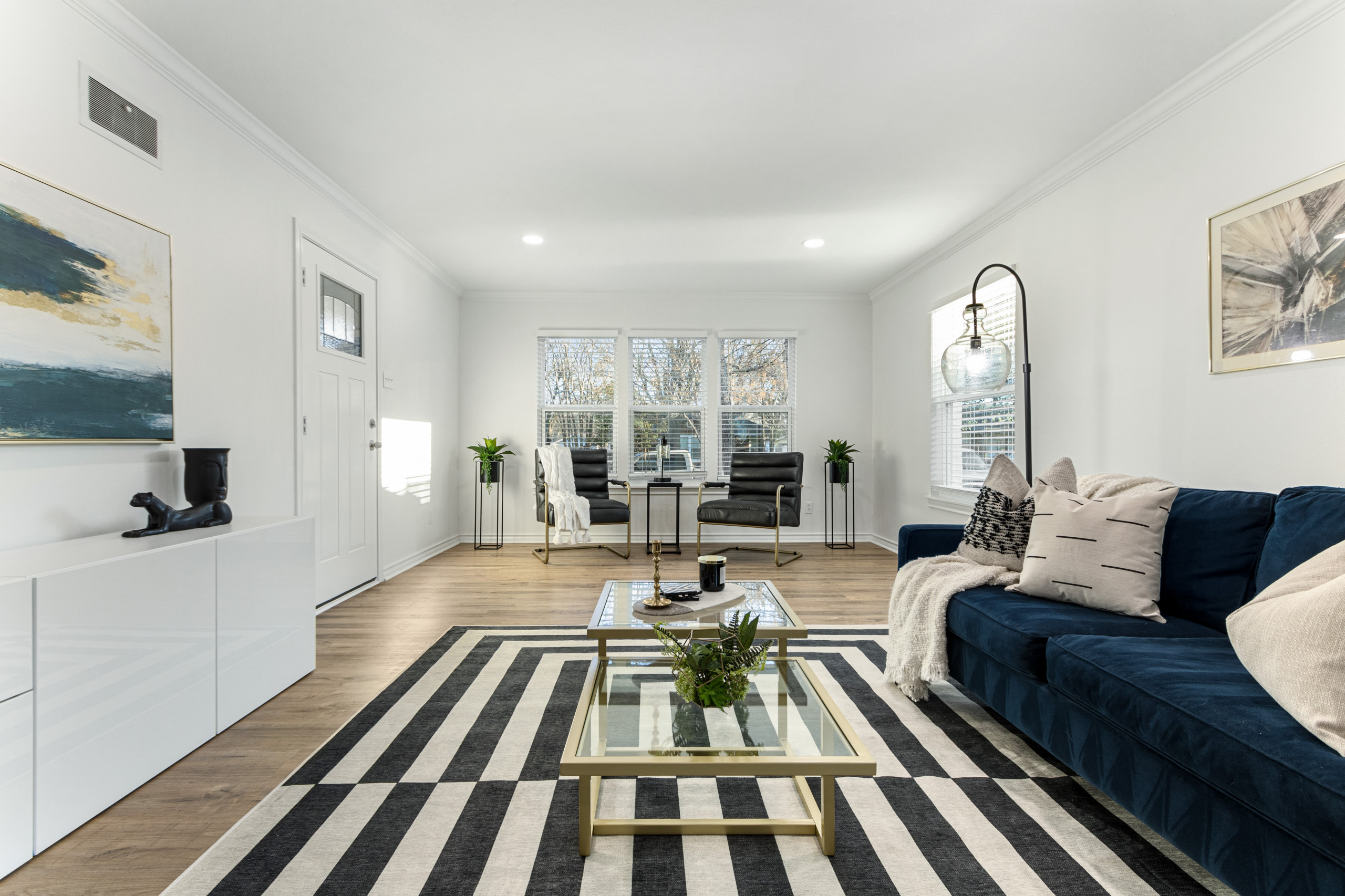 Oak Cliff Contemporary Home Staging
