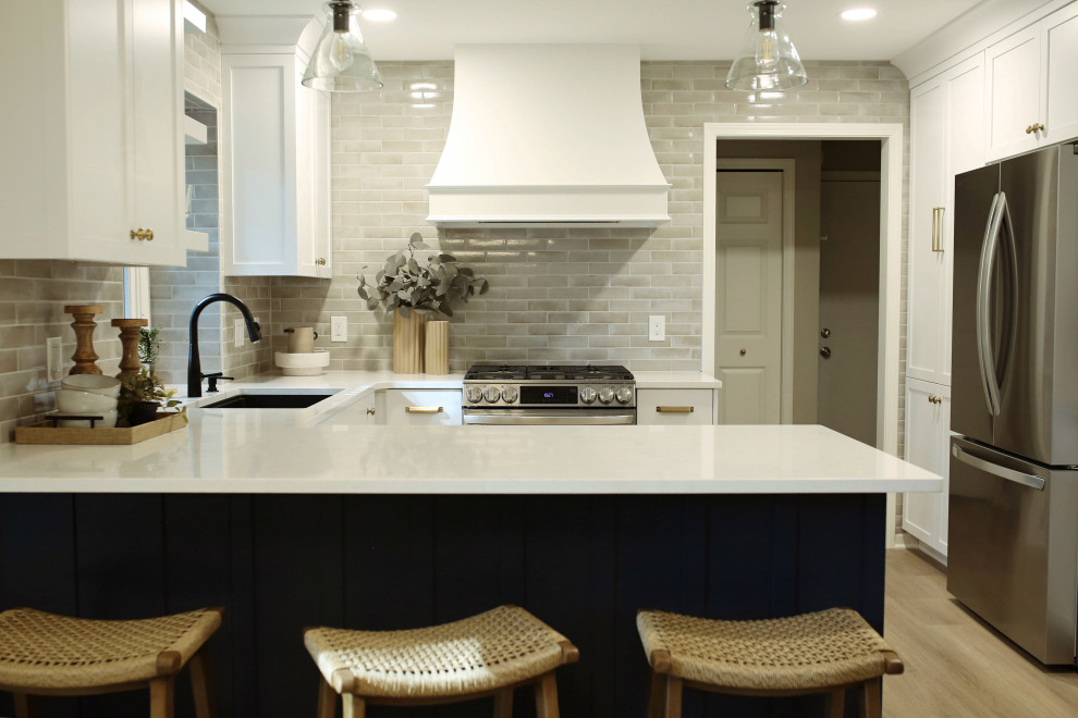Transitional kitchen photo in Grand Rapids