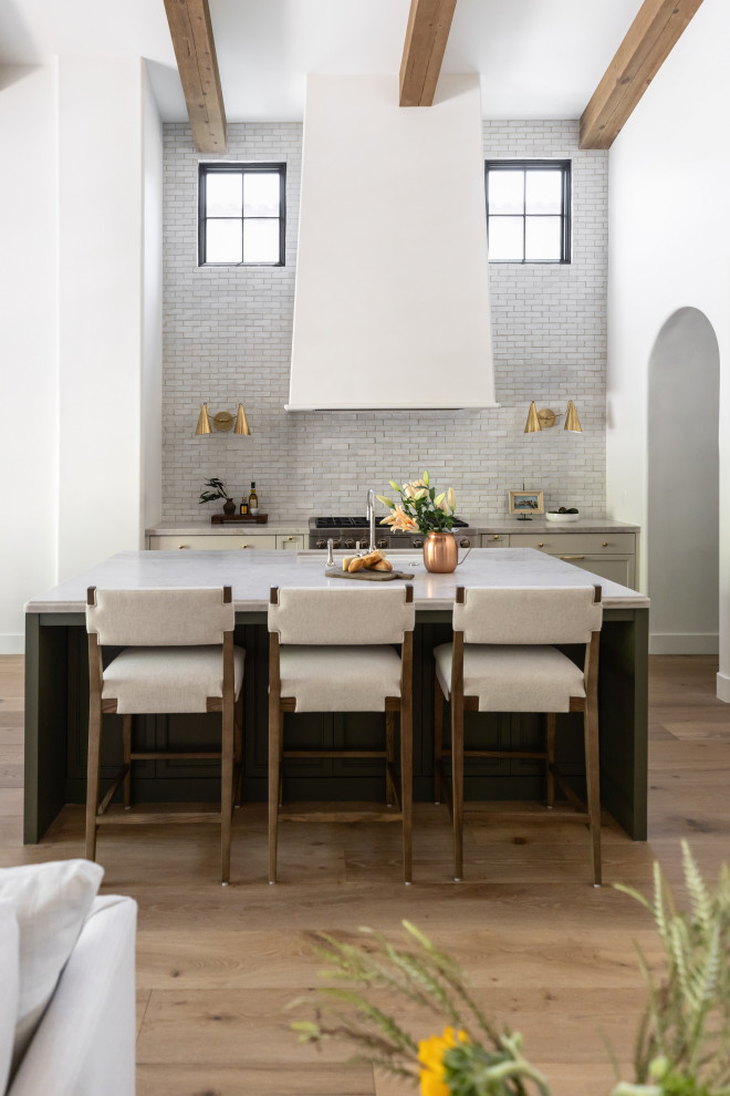 Transitional kitchen photo in Phoenix