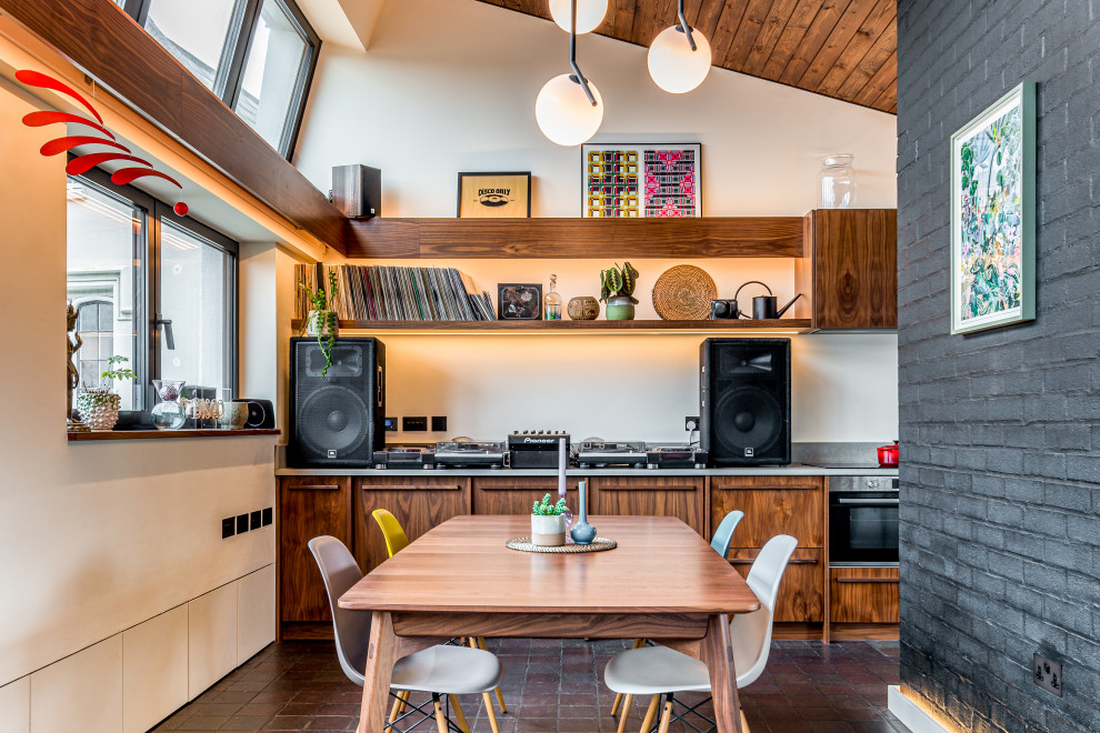 Inspiration for a retro dining room in London.