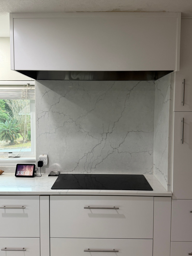 DIY custom range hood with large containment volume