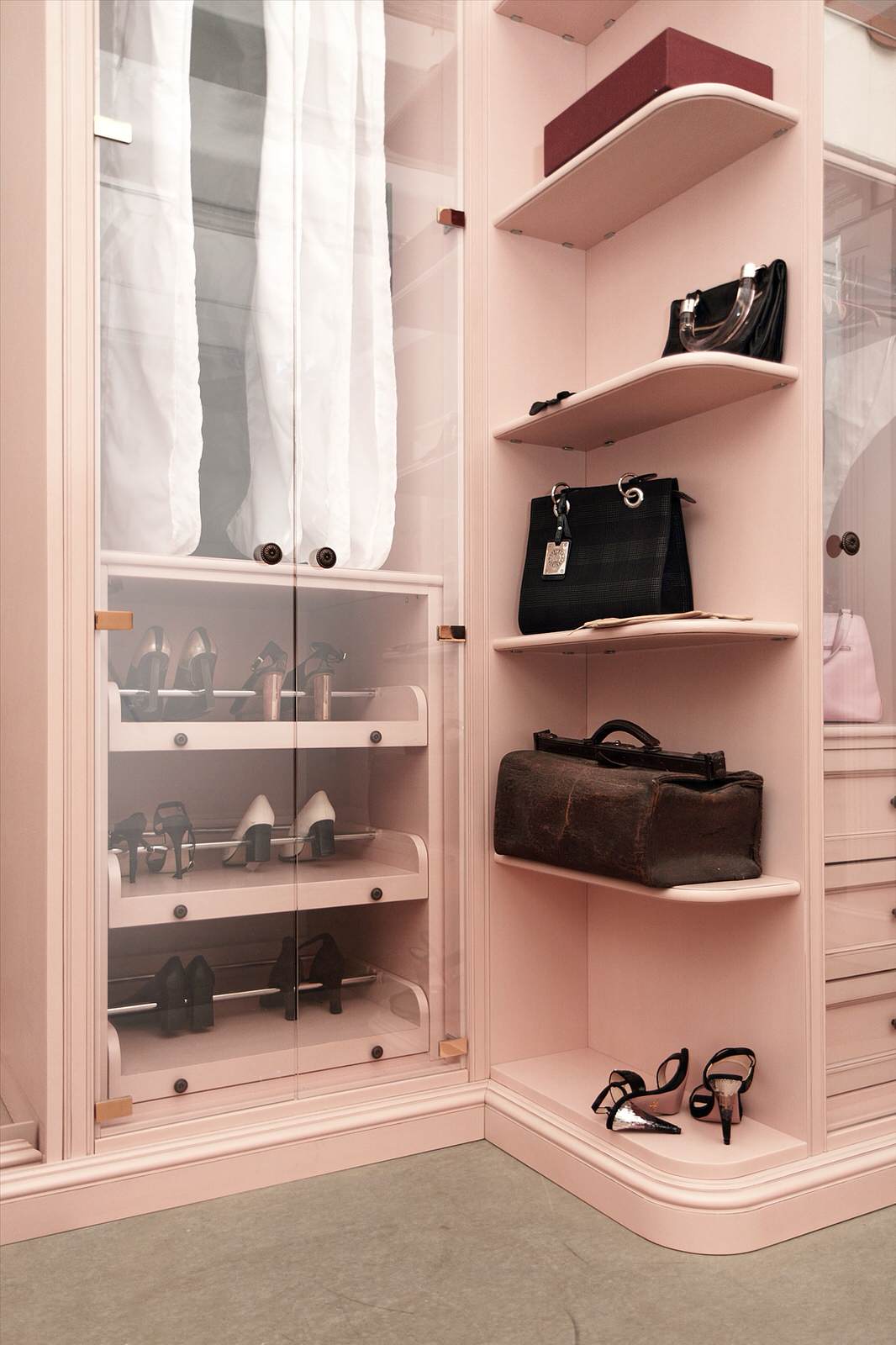 Гардероб цвета сакуры.