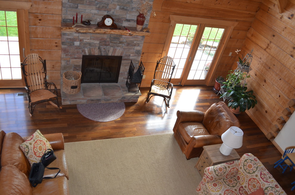 Photo of a country living room in Cincinnati.