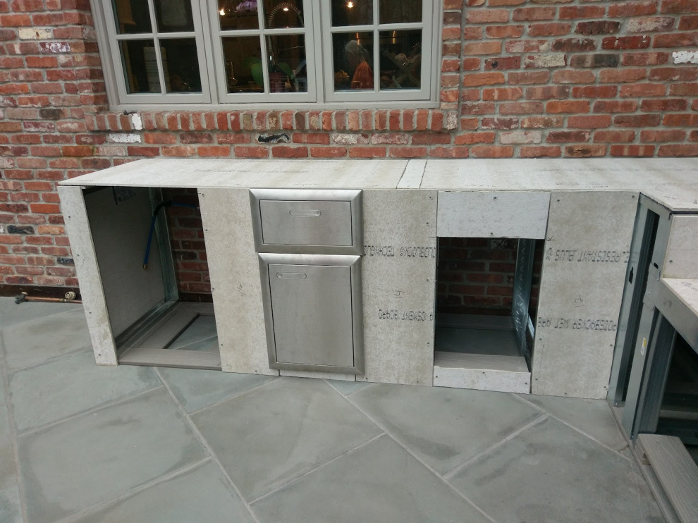 Outdoor Kitchens