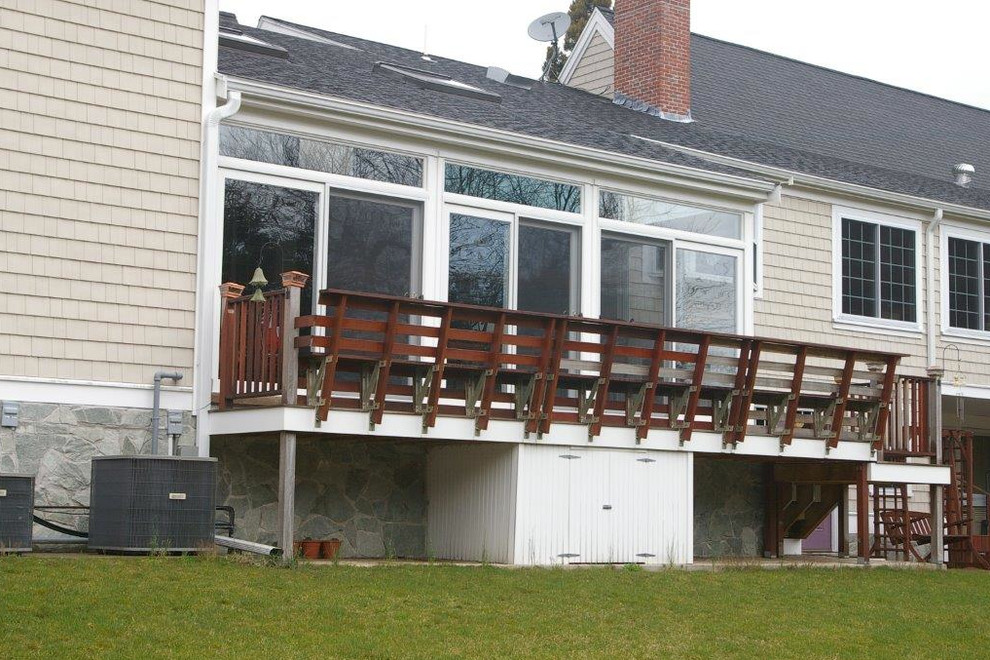 Transitional deck photo in Boston