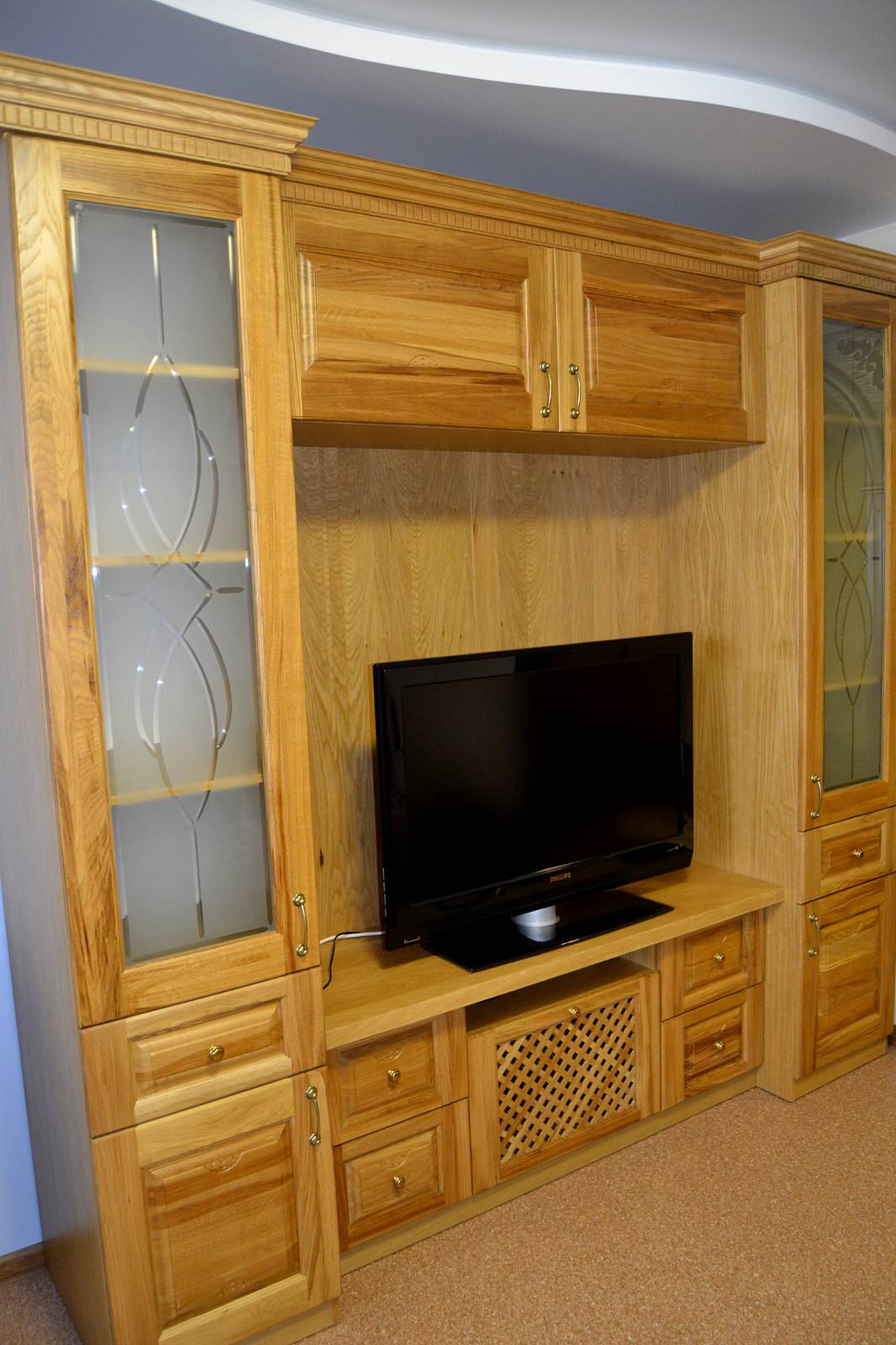 Гостиная из массива дуба