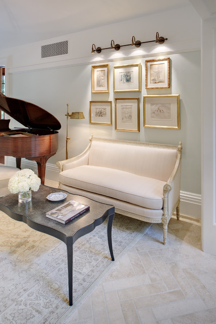 Distinctly English - Traditional - Living Room - New York - by Glave
