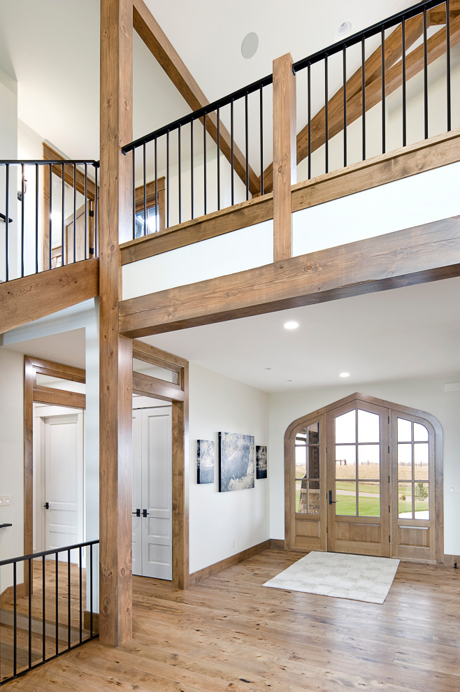 Entryway - rustic entryway idea