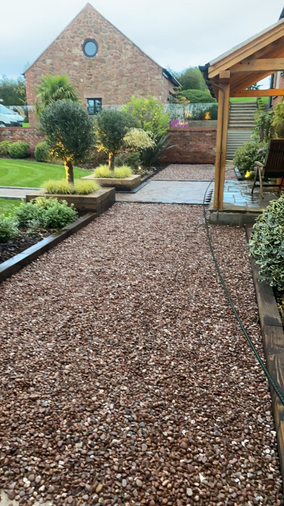 Garage Conversion to Man Pad